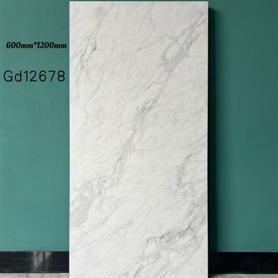 ¿Cómo quitar manchas de las baldosas del patio?